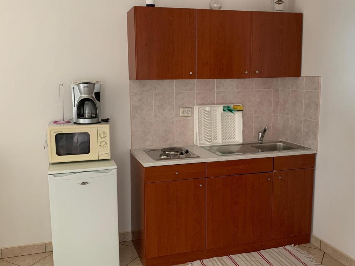 Sobe I Apartmani Til Crikvenica Exterior foto
